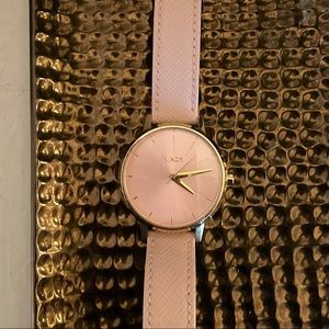 Almost Brand new Pink and Gold Nixon Watch